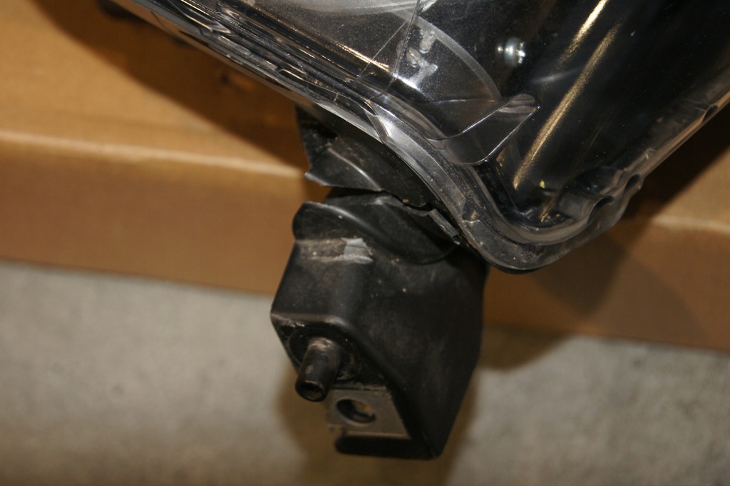 фото №11, Лампа nissan leaf ii права звичайна лінза h11+hb3+led europa