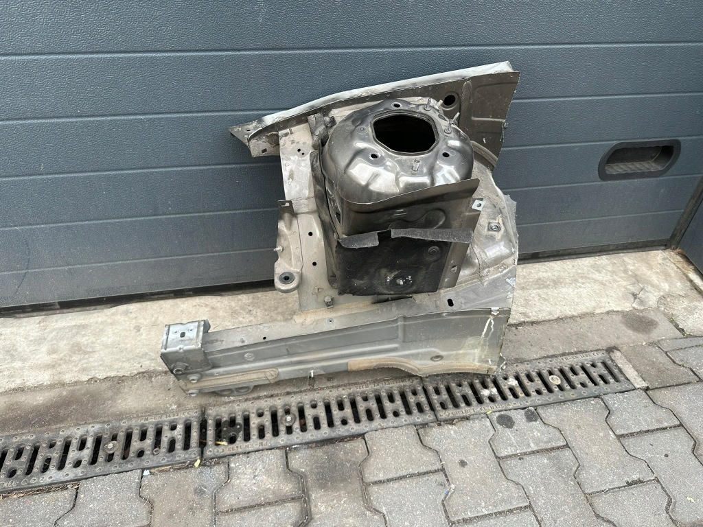 фото №7, Чверть правий перед, лонжерон, носик mercedes cls w218 c963