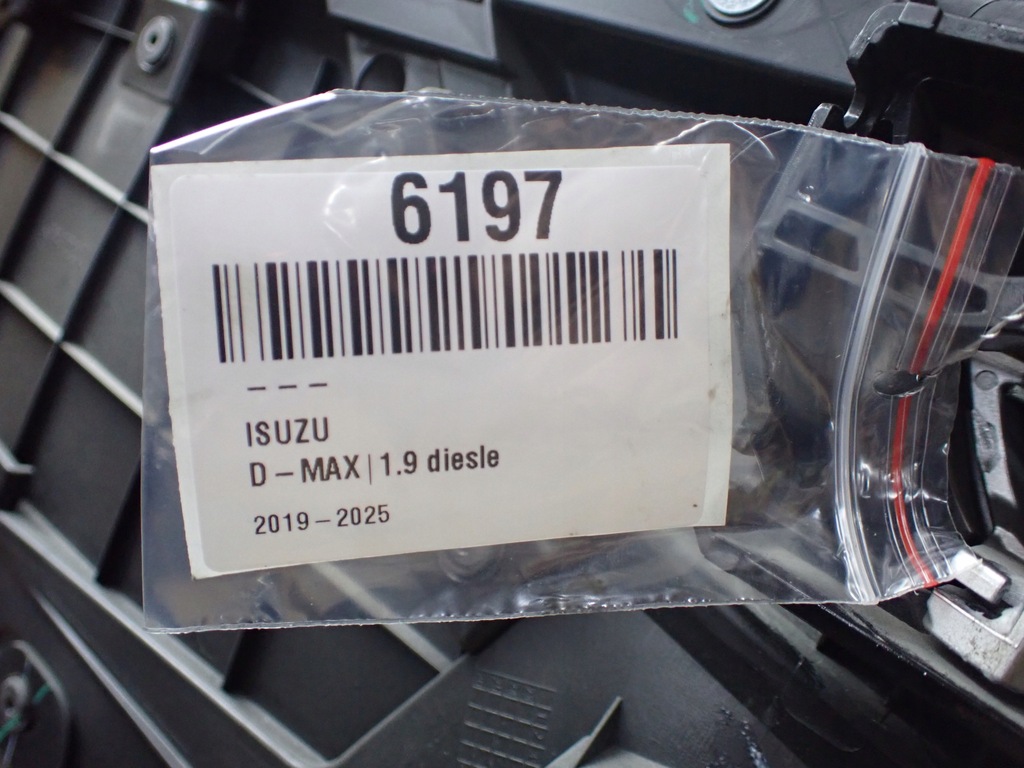 фото №15, Обшивка оббивка двері правий перед isuzu d-max iii 2021 6197