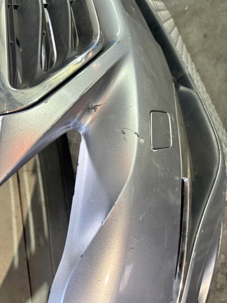 Бампер перед передний оригинал peugeot 308 t9 980499377 Цена