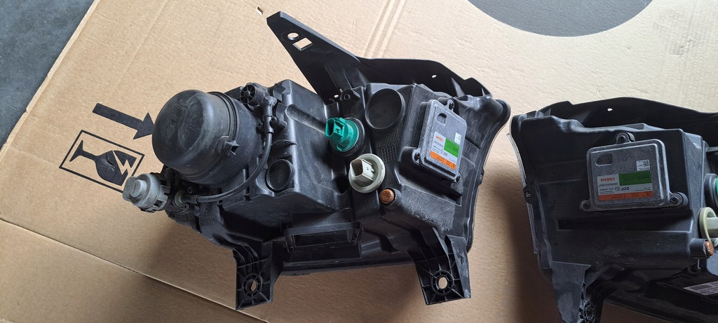 фото №11, Dodge durango 14-19 лампа передняя ксенон led oem комплект