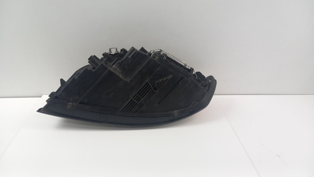 фото №6, Volvo s40 ii v50 лампа перед правая линза кольца led eu