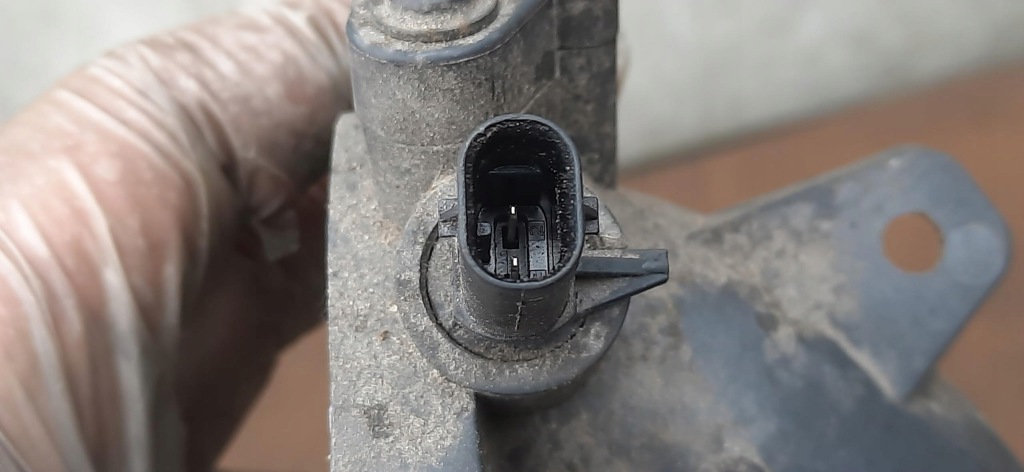 Труба шланг интеркулер 1.3 captur 1 144601599r Недорого