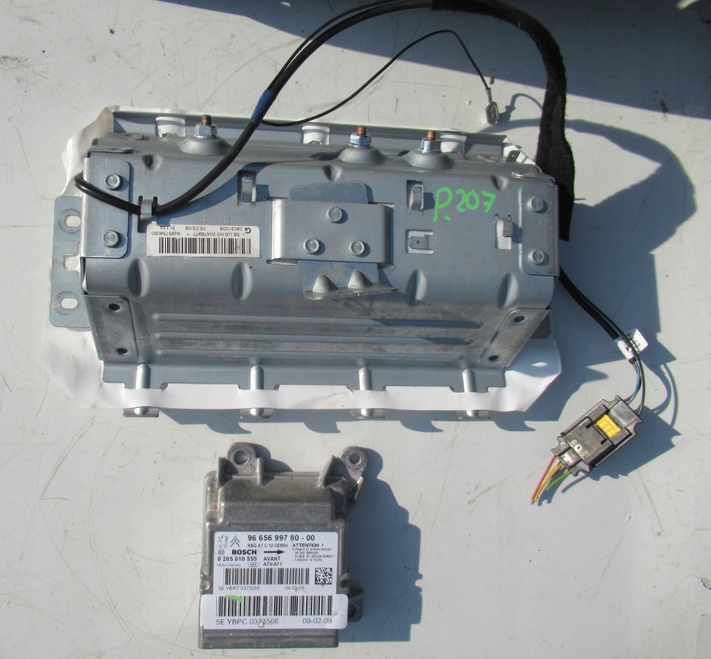 фото №8, Peugeot 207 панель приладів консоль панель приладів подушка безпеки датчик