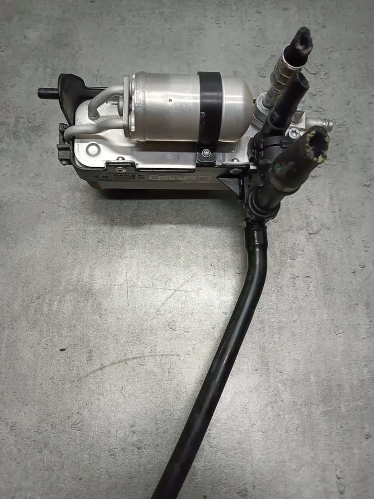 фото №1, Bmw 5 g30 g31 конденсатор кондиционера