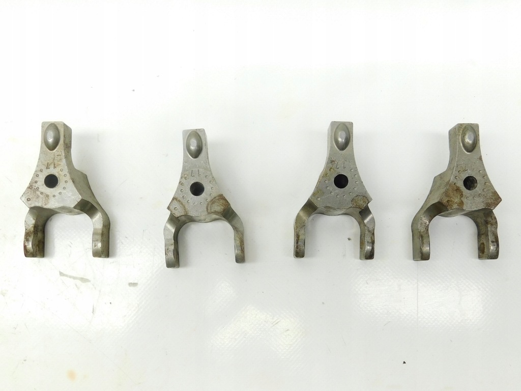 фото №1, Кронштейн крепление впрыска - land rover discovery v l462 2.0d