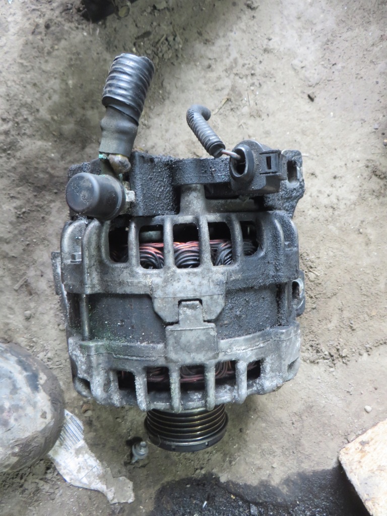 Купить Volvo xc60 генератор 2.4 d5 31419556 2015r x