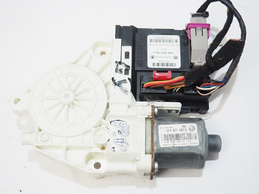Vw моторчик стекло 1k0959792j 1k4837402s Цена