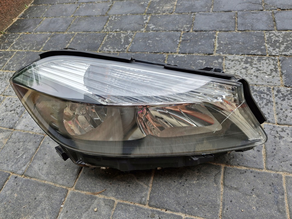 фото №1, Mercedes a-klasa w176 правая лампа обычная europa