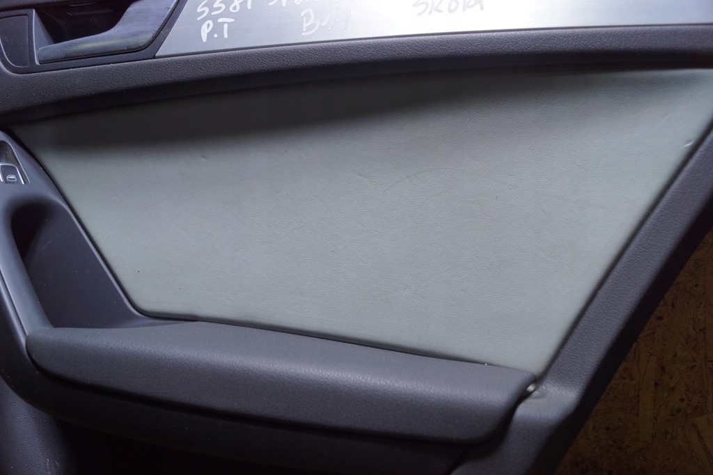 фото №8, Обшивка дверь правый задняя audi a5 s5 8t кожа