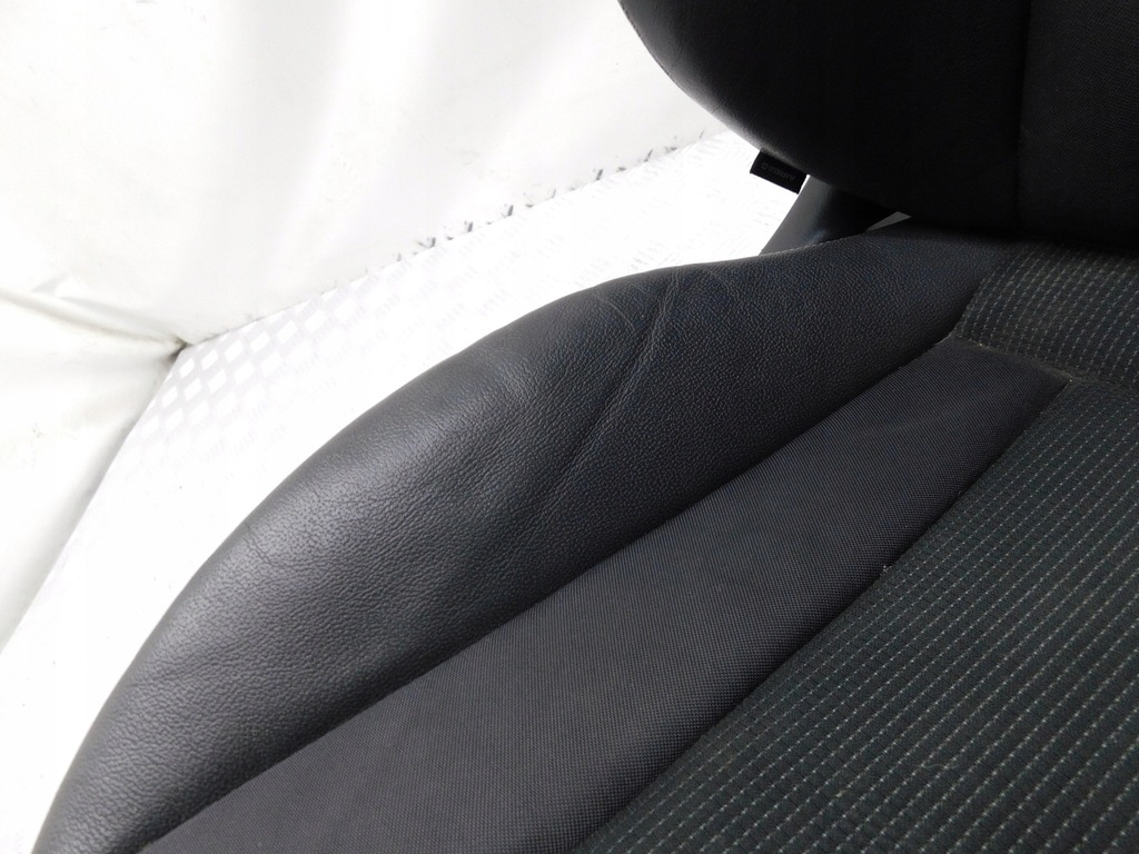 фото №12, Сиденья комплект заднее сиденье обшивки - audi a1 8x 5d sportback s-line