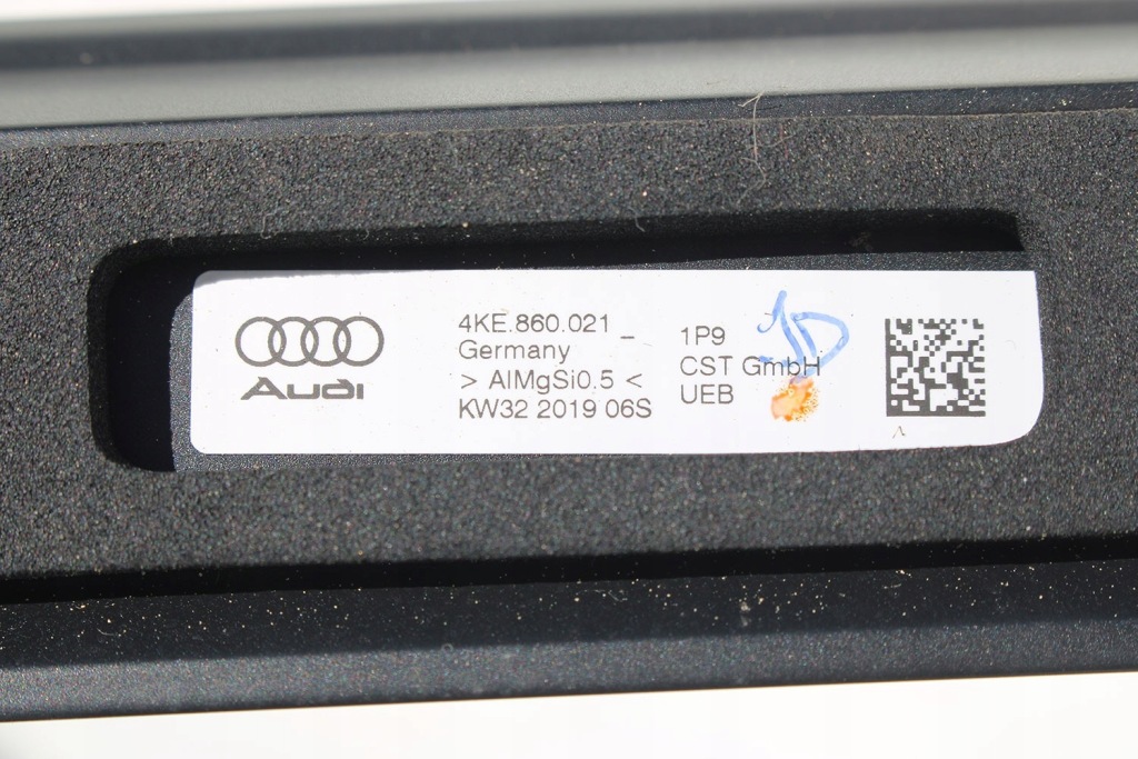 Audi e-tron рейлинги кровельные 4ke860021 4ke860022 4ke 860 021 4ke 860 022 на Доставка