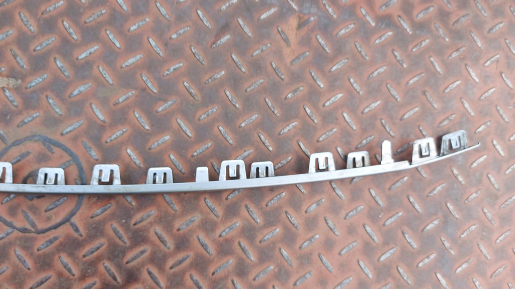 фото №13, Молдинг декоративная средняя bmw 2 u06 24-