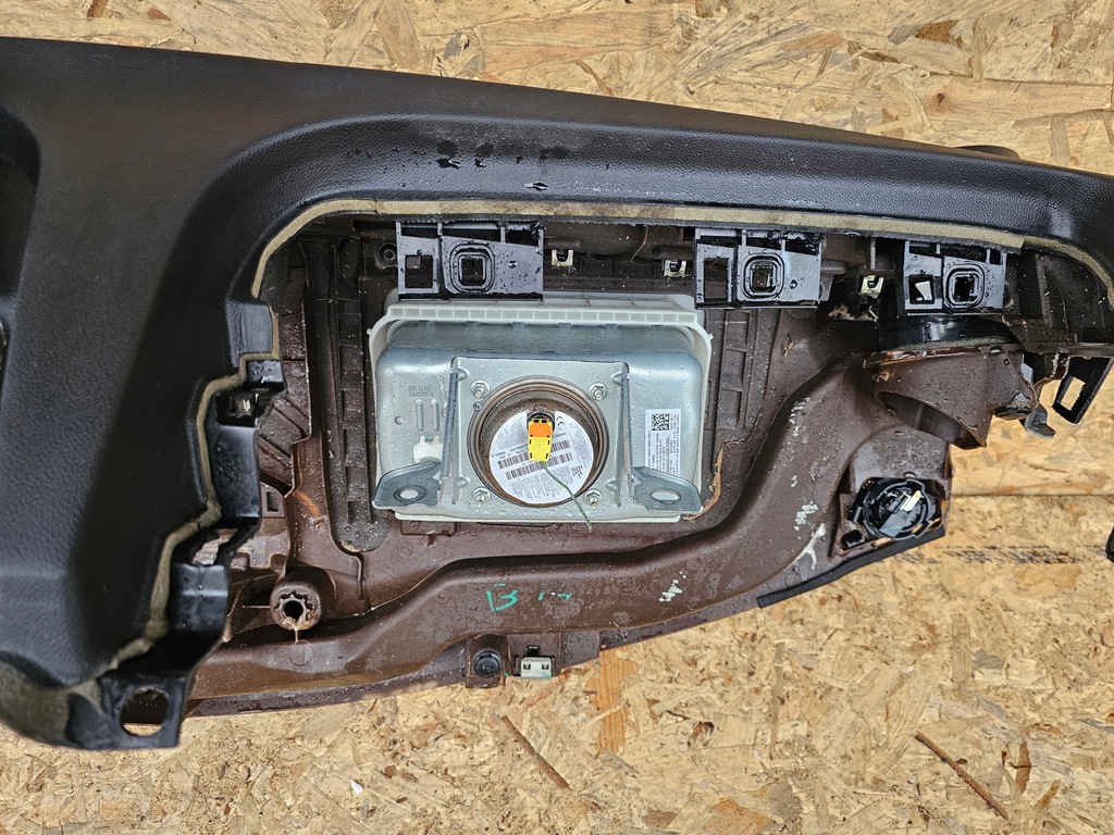 фото №8, Alfa romeo giulia панель приладів консоль подушка безпеки ремені