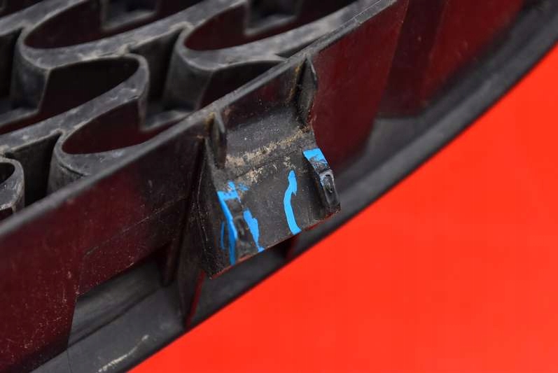 фото №11, Решётка радиатора решётка радиатора czarna bn8v50711 mazda 3 1 i bk 03-06