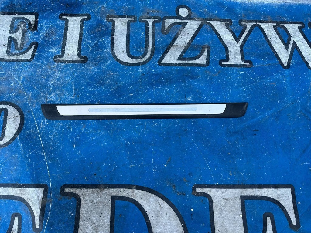 фото №1, Audi a4 b9 молдинг na поріг передня ліва 8w0853373g