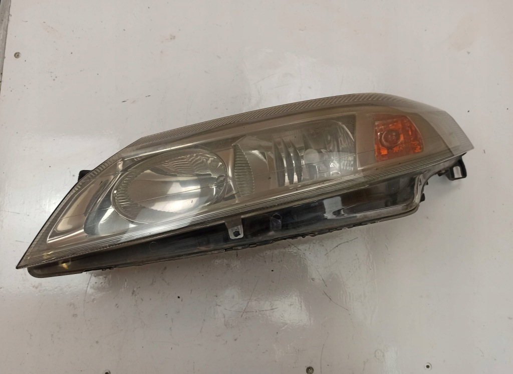 фото №2, Лампа левая передняя renault laguna grandtour