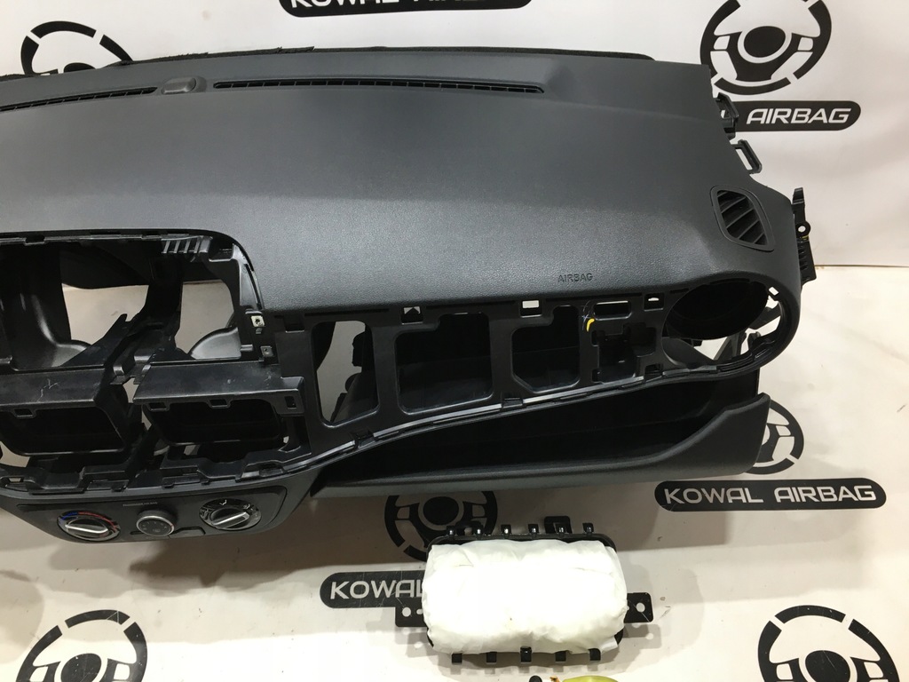 фото №5, Hyundai i10 i 10 3 iii приборная панель консоль подушка безопасности подушки безопасности ремни оригинал демонтаж