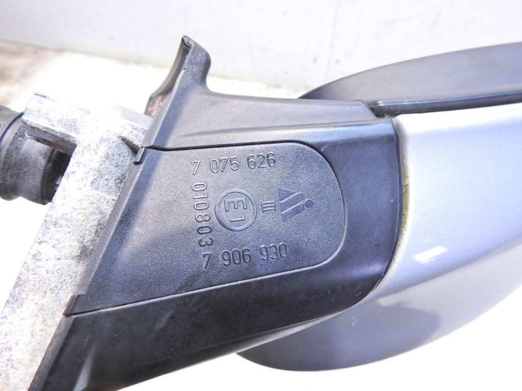 Дзеркало праве 5 pin 354/7 bmw 3 e91 7075626 Зі Шроту