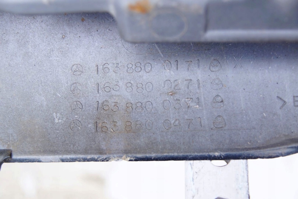 фото №12, Бампер задня задній оригінальний номер - mercedes ml w163 amg