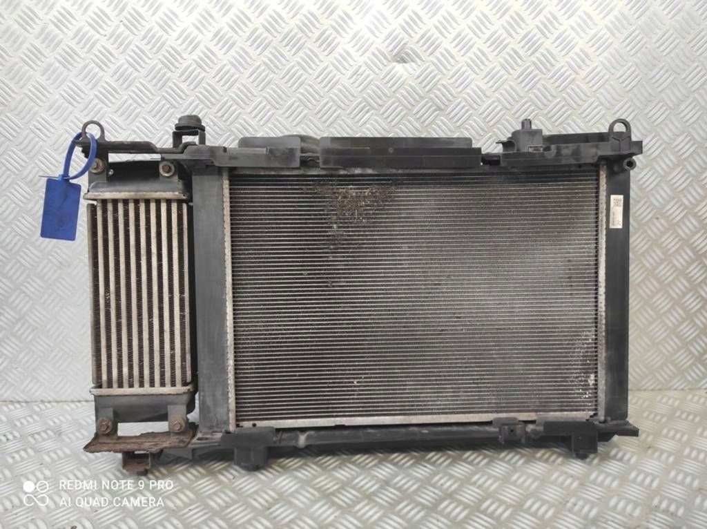 Радиатор радиатор воды интеркулер вентилятор toyota auris 2 1.4 d d4d Киев