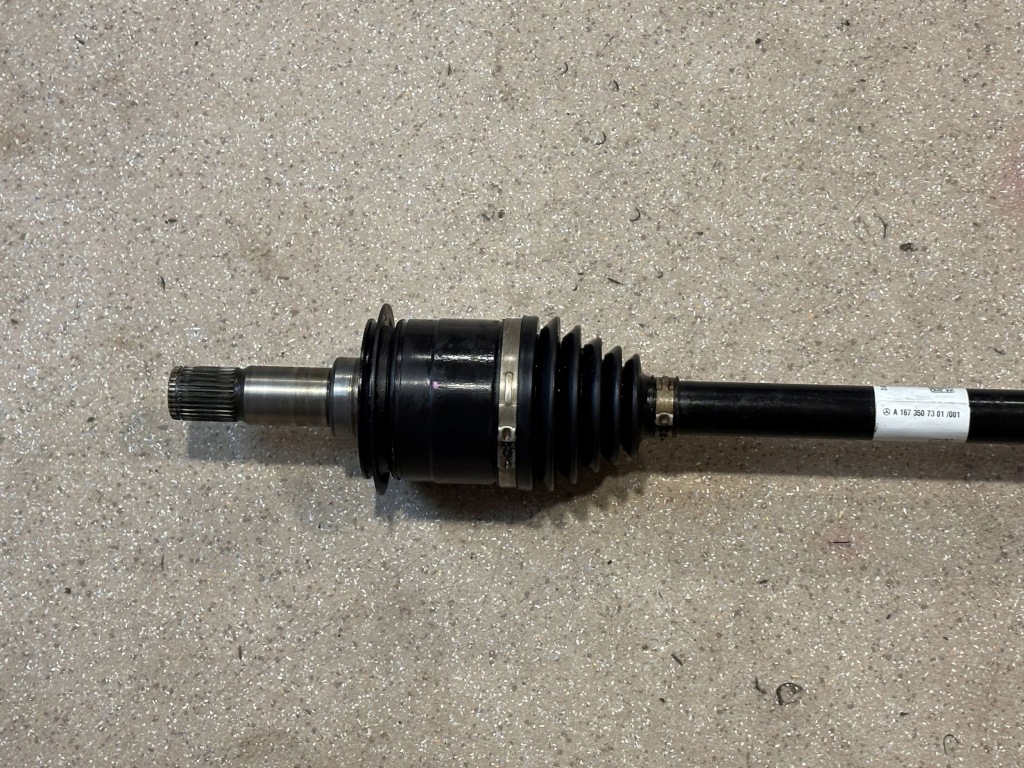 Привідний вал задня задній сторона права mercedes-benz gle w167 a1673507301 Зі Шроту