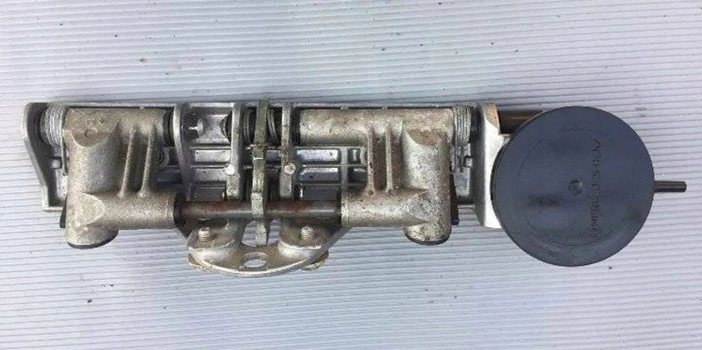 фото №5, Mercedes-benz c w202 1995 механизм подголовник