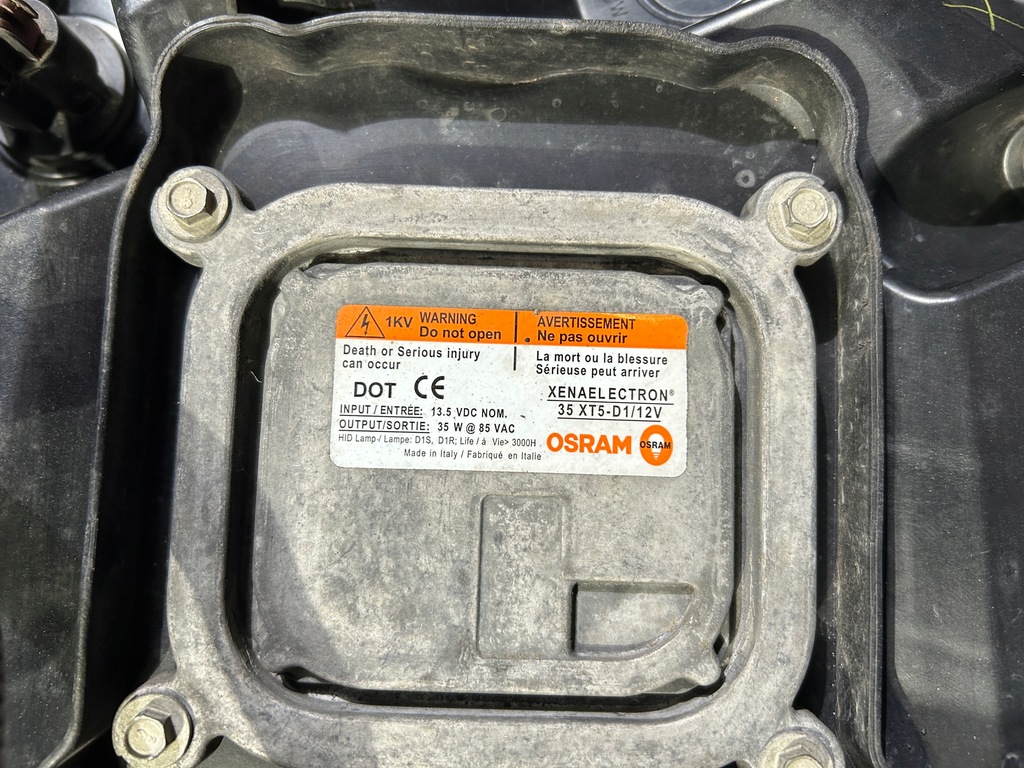 фото №10, Лампа фара перед передняя правая chevrolet corvette c6 2005r-