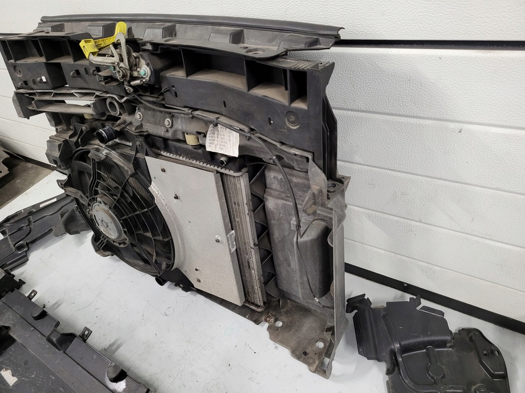 фото №14, Citroen c3 picasso 11r 1.4 pas передній радіатор