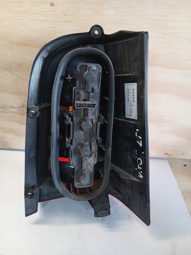 фото №2, Лампа задняя левая mercedes vito w638