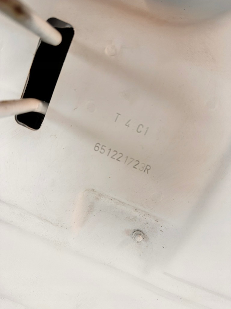 Renault express 21- капот кришка двигуна передня перед org 651221723r в Україні