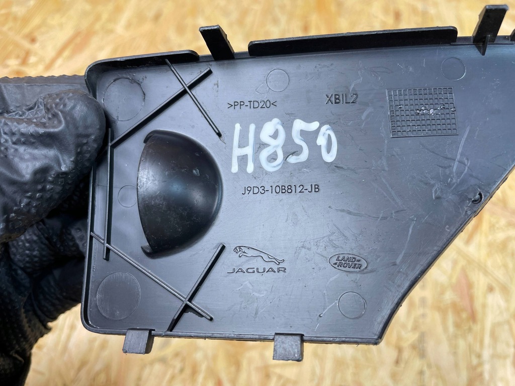 фото №9, Молдинг защита багажника правая jaguar i-pace x590 j9d3-10b812-jb 2018-