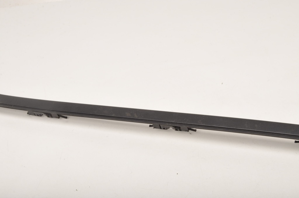 фото №7, Volvo s60 ii v60 молдинг стекло передней лобовое 30753985 левая