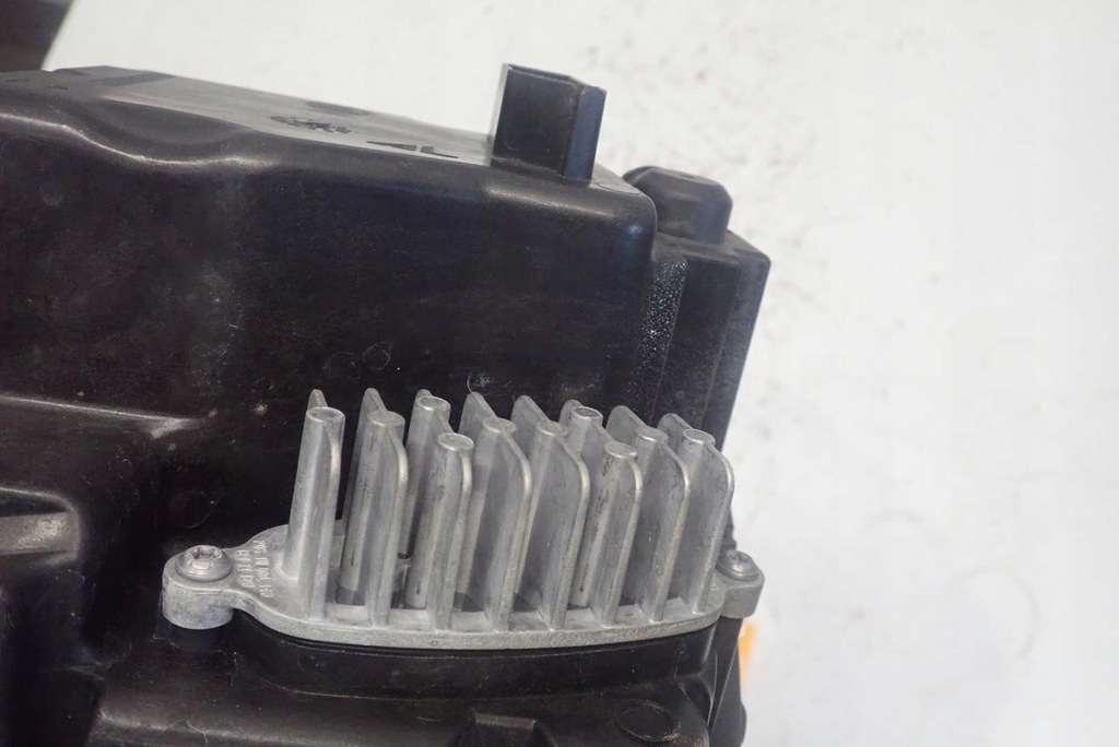 фото №8, Лампа перед правая skoda octavia iii lift full led