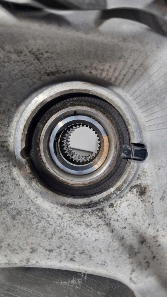 Корпус підшипник колеса porsche 911 2018 з задній з лівий 99133161104 Недорого