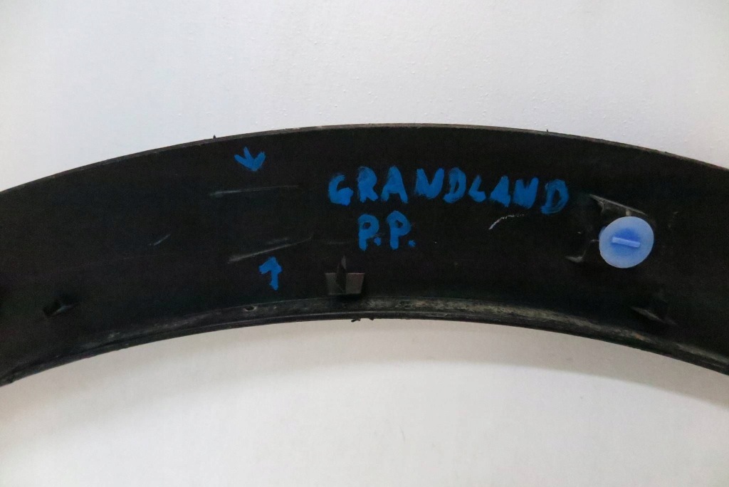 Молдинг накладка крыла правая правый перед opel grandland x 111878a2 Киев