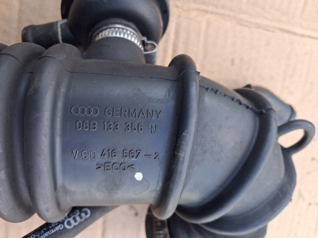 фото №5, Шланг труба воздухозаборник воздуха 1.8t audi a4 b6 06b133356