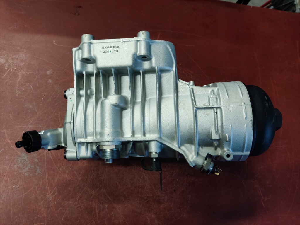 Корпус фільтра пального mercedes a4700904352 nowa в Україні