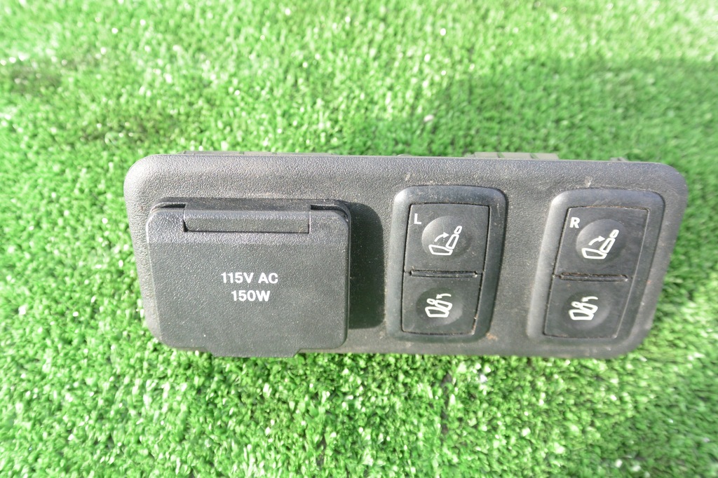 фото №1, Кнопка обшивка багажника mercedes gl x164