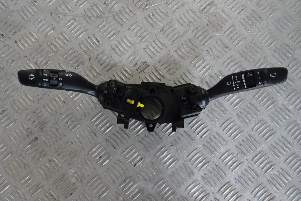 фото №1, Hyundai i20 iii переключатель комбинированный переключатели 20-