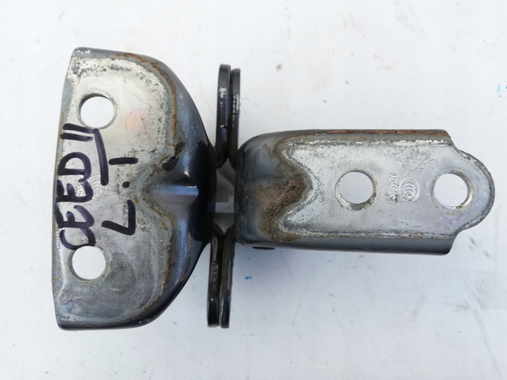 фото №1, Петля петли дверь левый задняя kia ceed 12-16 be