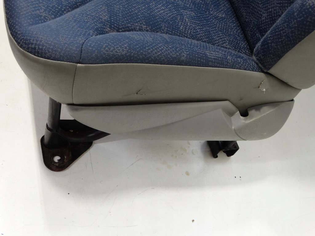 фото №6, Заднє сидіння пасажира правий перед opel vivaro a i ряд