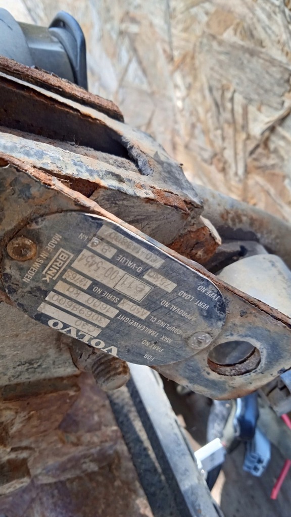 фото №6, Volvo c30 hak буксировочный шар табличка балка задняя