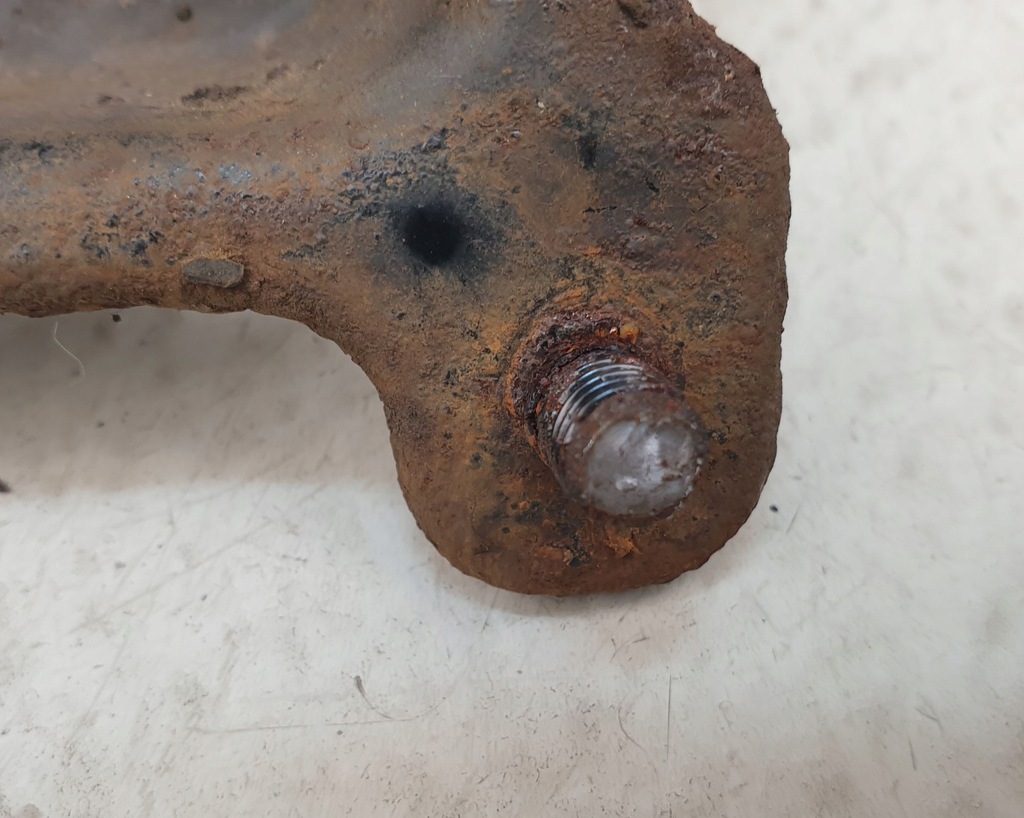 фото №5, Hyundai ix35 зона кронштейн балка левая задняя oryg