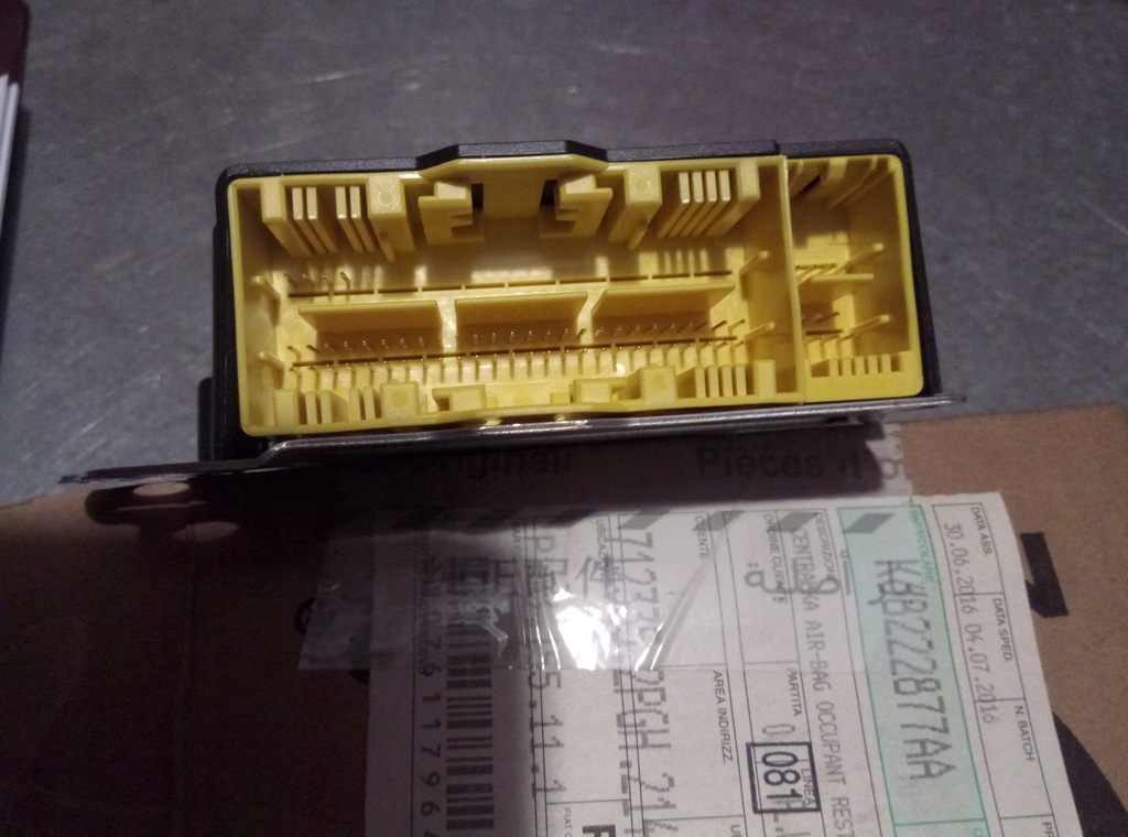 фото №1, Модуль датчик подушка безпеки jeep grand wk2 68222877aa