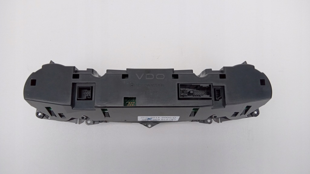 Mercedes cls w219 панель кондиціонера 2198300585 Доставка