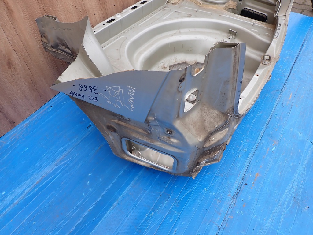 фото №5, Toyota corolla e12 kombi 02-07 pas задний с поддон