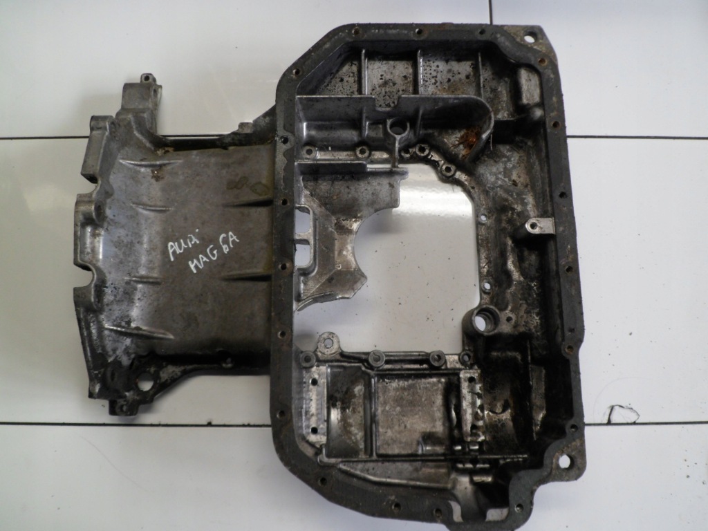 Купити Audi a6 c5 2.5tdi v6 піддон масляна 059103603c