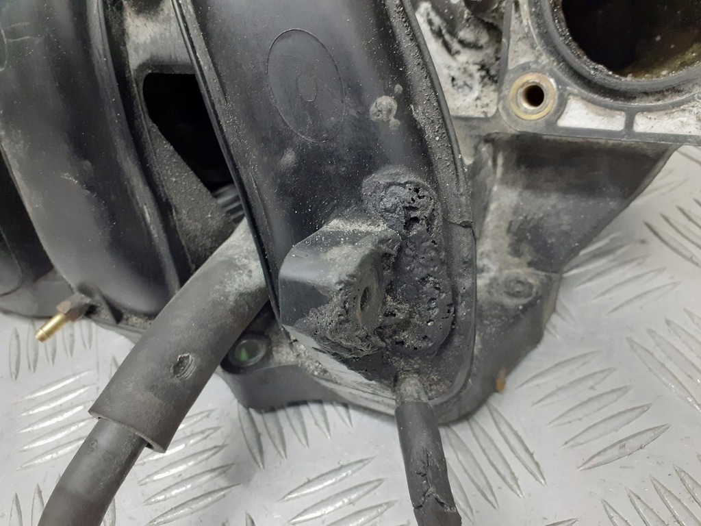 фото №7, Коллектор всасывающий suzuki liana 1.6