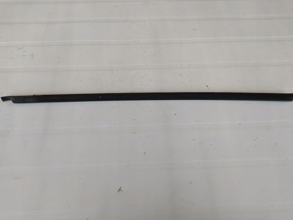 фото №5, Молдинг прокладка ущільнювач скло - bmw x3 e83